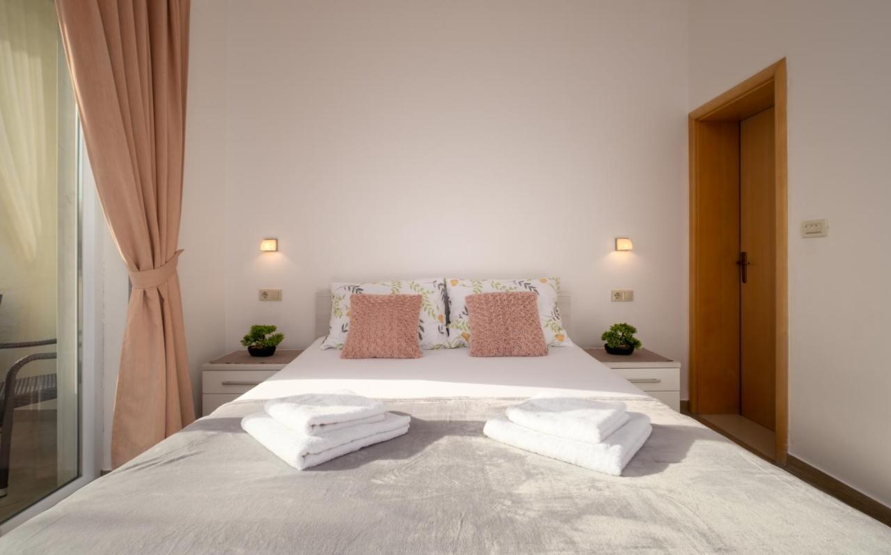 Studio Apartment Brigita Mlini Eksteriør bilde